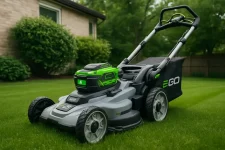 Haal het maximale uit de accu van je EGO grasmaaier voor stiller, langer en draadloos maaien